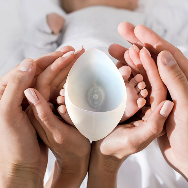 Milchauffangschale kindestCup – der Auffangbehälter für Muttermilch im Praxistest