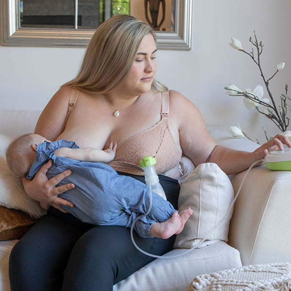 5 Gründe für Schmerzen beim Abpumpen von Muttermilch